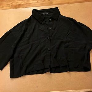 SHEIN black crop shirt. Shortsleeved. Women’s Large